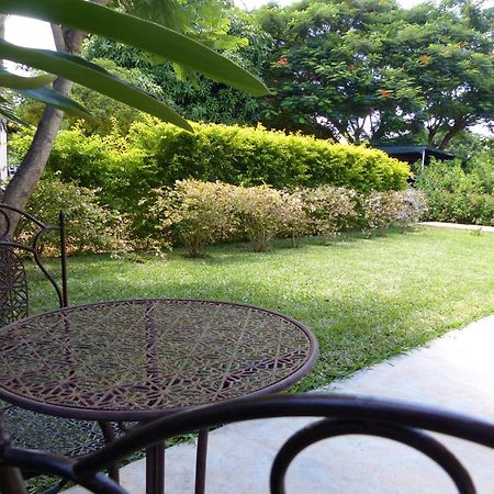 Ancha'S Oasis Hotel Мапуто Екстериор снимка