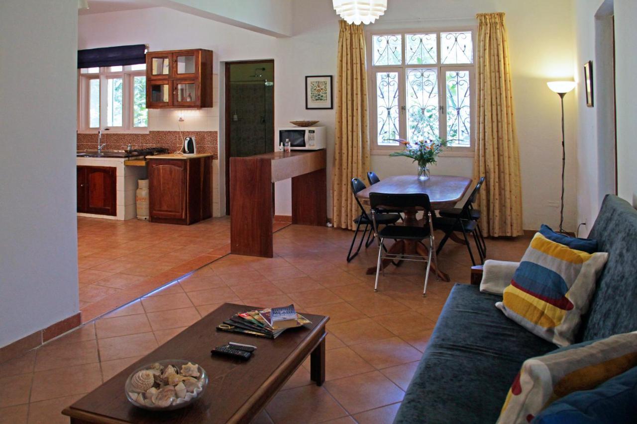 Ancha'S Oasis Hotel Мапуто Екстериор снимка